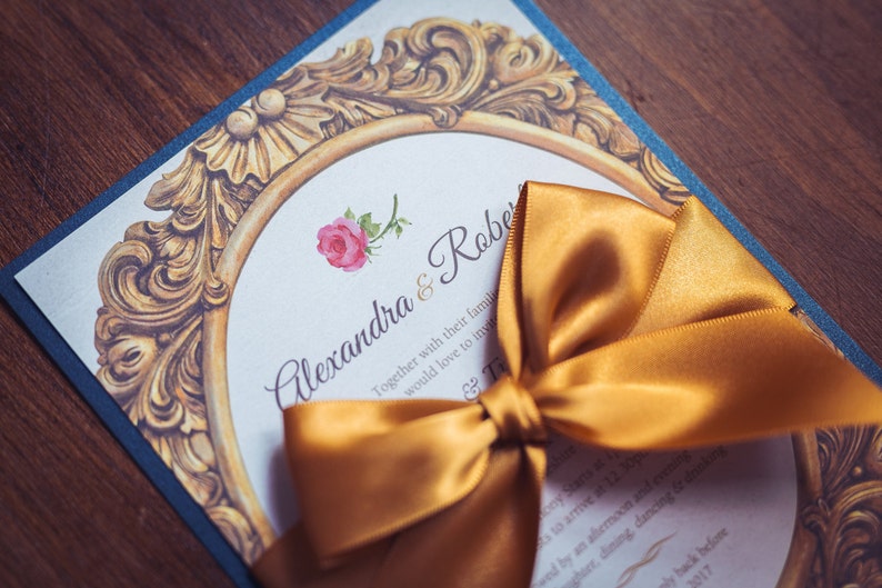 Invitación de boda de La Bella y la Bestia / Diseño de cuento de hadas / Invitación de Disney / Invitación de boda de oro / Invitaciones para todas las ocasiones imagen 1