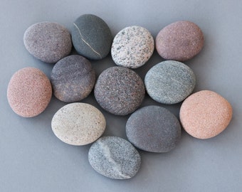 Smooth Oval Rock Mix - Naturally Tumbled Small Colorful Sea Stones - Beach Pebble Art Supplies