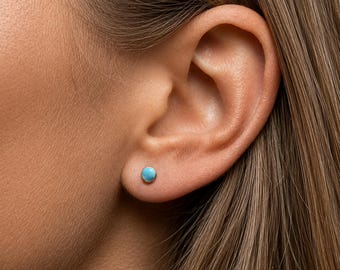 Arizona Türkis Ohrstecker • SPHERA • Dezember Geburtsstein • 14k Gold oder Sterling Silber • 4 mm, 6 mm Natürliche Blaue Kingman Türkis Ohrstecker