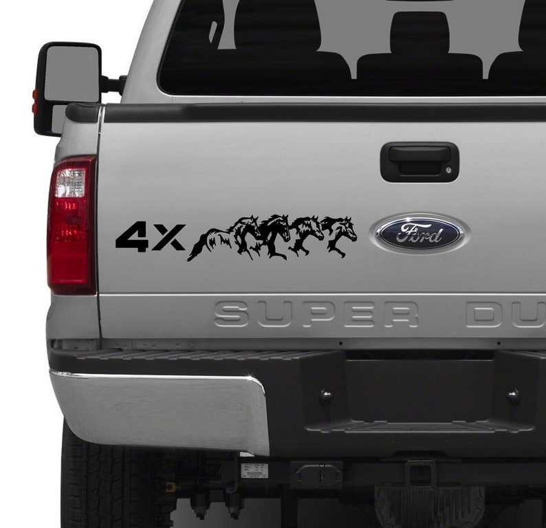 Vinyl Decal Sticker 4 x 4 Truck Horse Trailer Bumper Sticker Barn Tack Rodeo Barrel Racing Roping Equestrian Dressage Riding 4 x 4 Horses