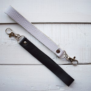 Custom color Genuine leather Key Fob, Wristlets, Genuine leather keychains, Personalized colors, Gift for her