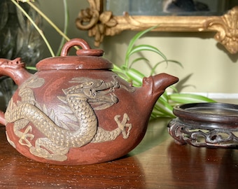 Yixing Yun Long Clay Teapot