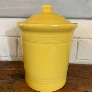 Fiestaware Sonnenblume Gelb Medium Retired Kanister 2 Quart Fiesta