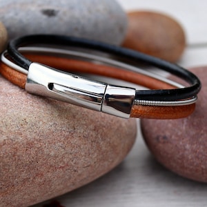 Guitar string Leather bracelet - Gifts for musicians - Leather bracelet - Anniversary gift - real leather bracelet