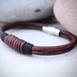 Rustic Brown Leather Bracelet, rustic leather bracelet, handmade leather bracelet - micro Paracord detail. antique brown leather