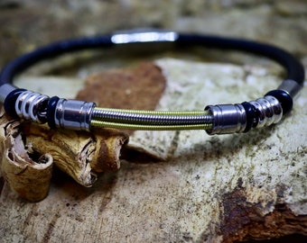 Guitar string 4mm Leather bracelet - Gifts for musicians - Leather bracelet - Anniversary gift - real leather bracelet
