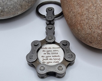 Personalised Bicycle chain link keychain - Bike chain keyring - Gifts for cyclists - chain link keychain - Personalised Gift