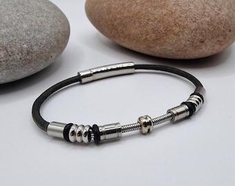 Guitar string leather bracelet - Gifts for musicians - Leather bracelet - Anniversary gift