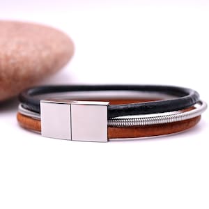 Bracciale in pelle con corde di chitarra - Regali per musicisti - Bracciale in pelle - Regalo di anniversario - Bracciale in vera pelle