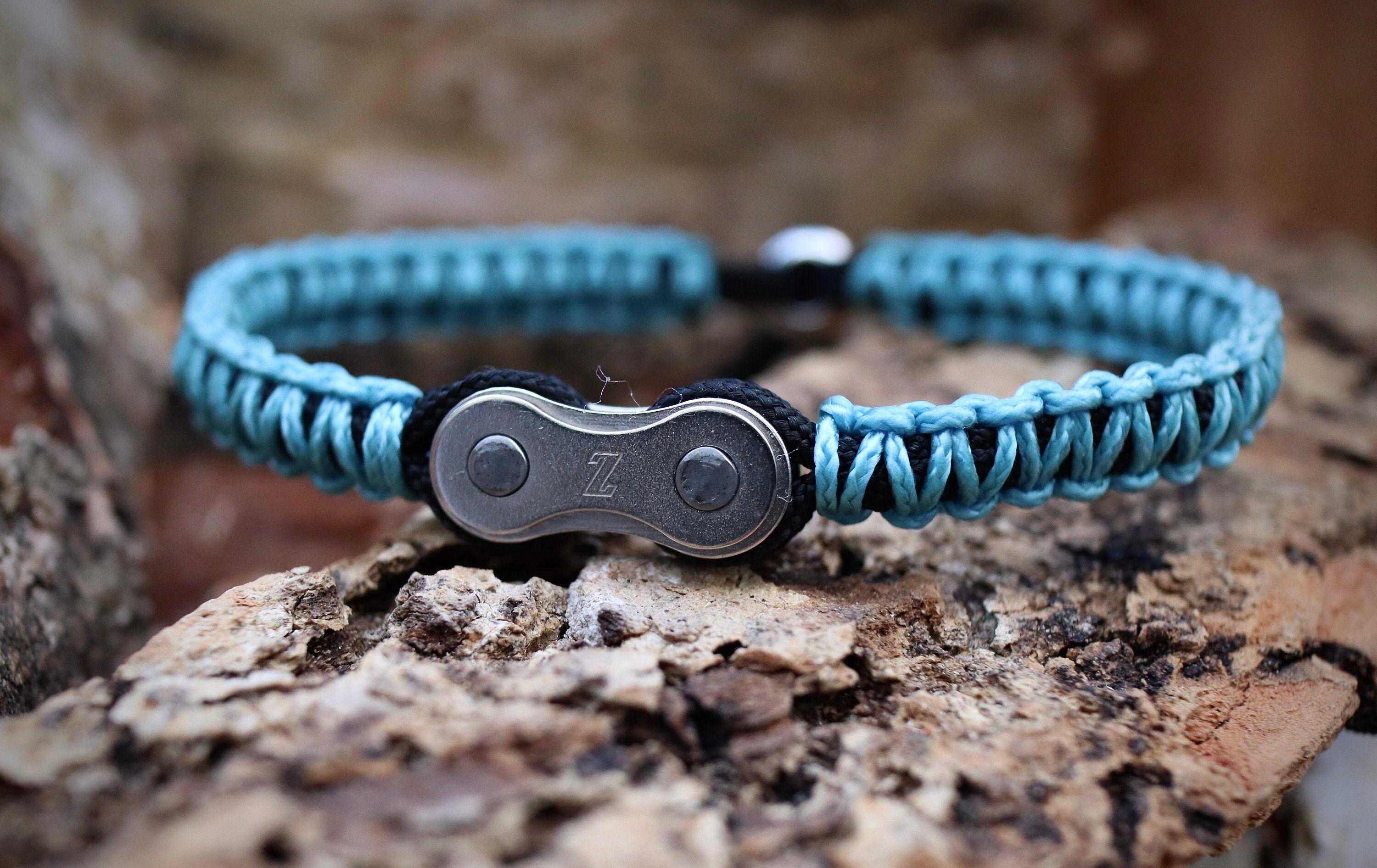 Adjustable Bicycle Chain Link Bracelet With Paracord Detail - Handmade  Bracelet - Paracord Bracelet - Etsy Canada