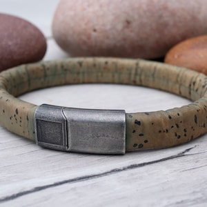 Bracelet en liège naturel - Cadeau végétalien - Bracelet écologique - Cordon de liège réglisse - Bouchon portugais - Bracelet végétarien