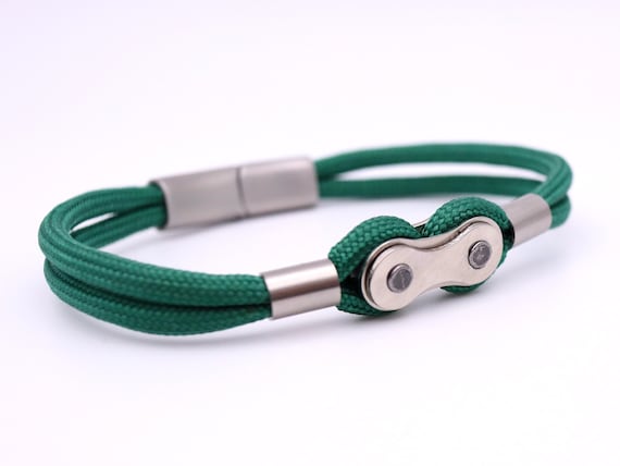 Bike chain paracord bracelet. Cyclist gifts