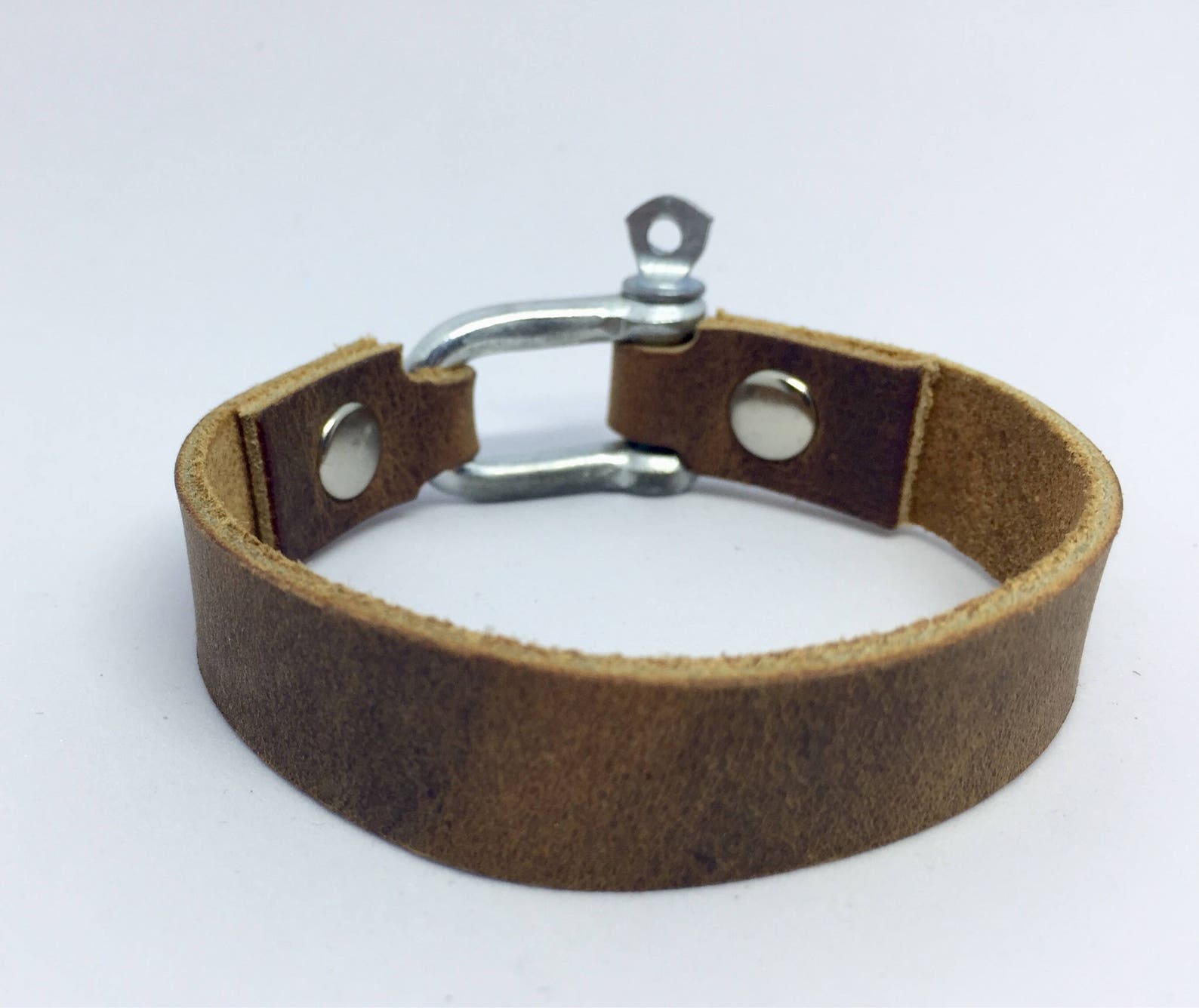 Leather bracelet with D shackle clasp Etsy