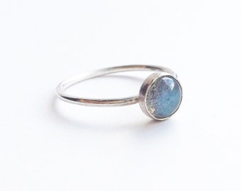 SILVER LABRADORITE RING - Sterling Silver Grey with Blue Lustre Gemstone Ring - 6mm Cabochon Gem Ring - Available in Gold