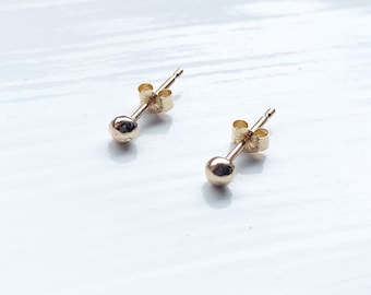Pendientes minimalistas de bola de oro de 3 mm