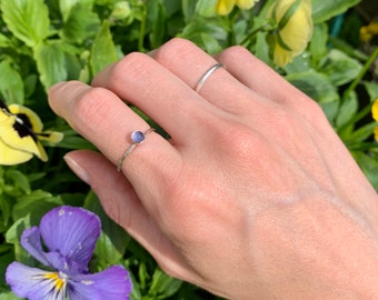 SILVER IOLITE RING - Sterling Silver Dainty Iolite Ring , Silver 4mm Gemstone Blue Ring  , Solitaire Bezel Set Ring , Available in Gold