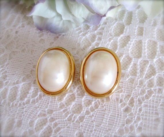 Liz Claiborne Pearl Earrings, Signed Jewelry, Des… - image 3