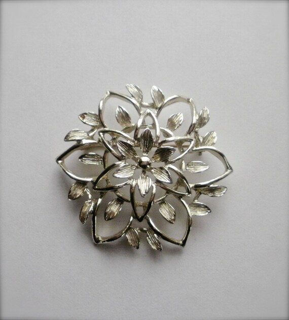 Sara Coventry Brooch, Sara Coventry Flower Brooch,