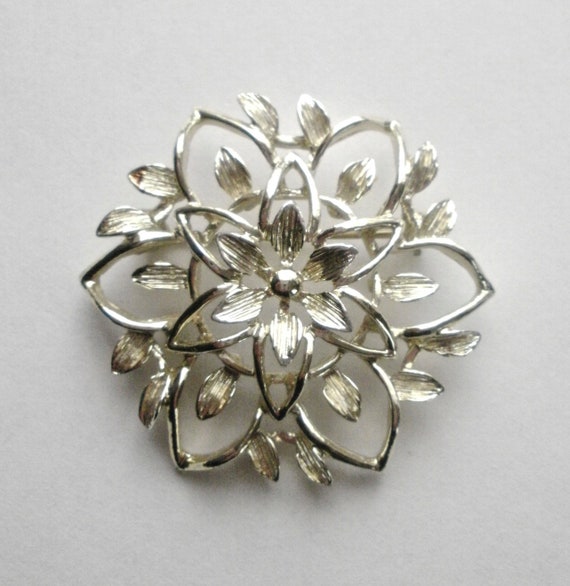 Sara Coventry Brooch, Sara Coventry Flower Brooch… - image 2