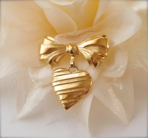 Avon Heart Brooch, I Love You Mother, Signed Avon… - image 2