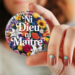 Ni Dieu Ni Maître Button Pin, Anti Authoritarian Badge, No God No Master Protest Pin, Anarchist Resistance Flair, Fight Oligarchy Badge