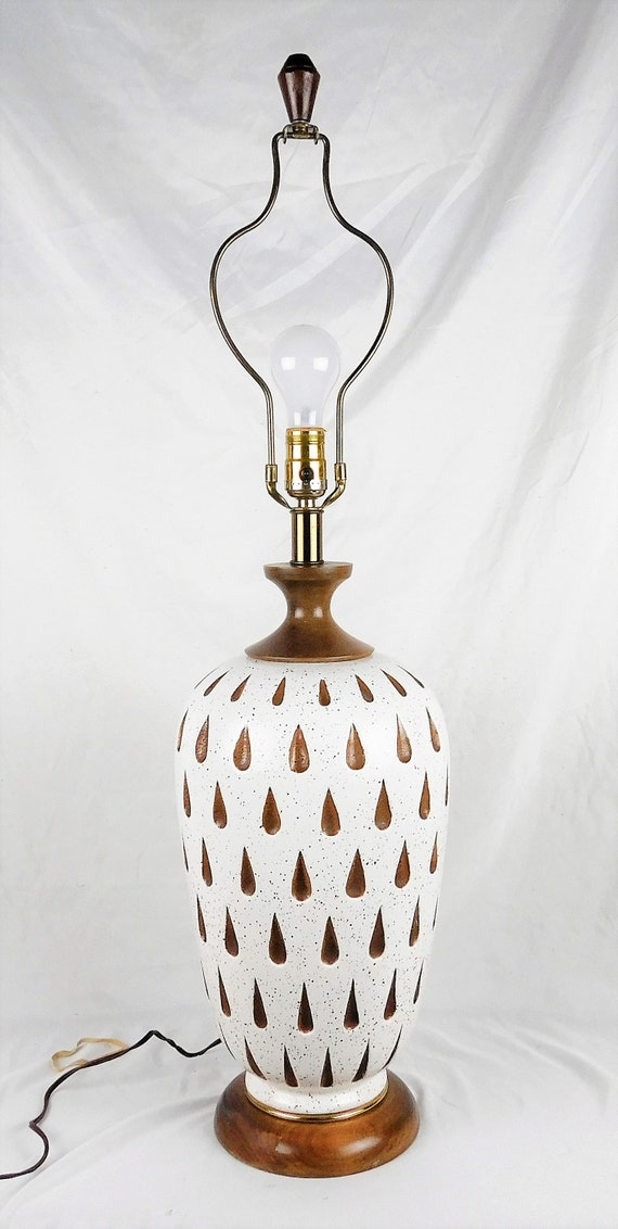 Mid Century Pottery Ceramic Teardrop Lamp With Original Shade