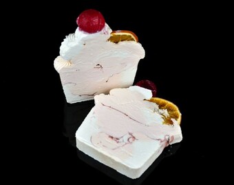 Crimson Cranberry Crush Soap Loaf 1.2kg, Wholesale Palm Free Shea Butter Cold Process Soap Loaf