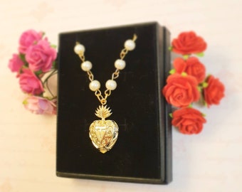 Giftboxed Gold x Sacred Heart of Mary, White Glass Pearl Necklace, Baroque, Vintage Catholic Style