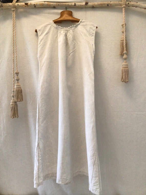 Lovely antique  French linen  night dressing gown… - image 3