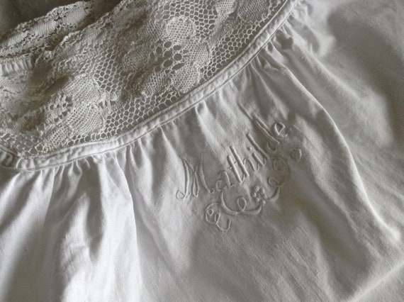 fabulious Antique vintage French night dressing go