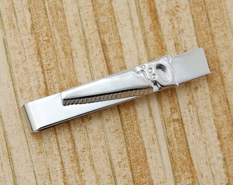 Saw Tie Clip Carpenter Clasp Bar Handyman Drill Tool Construction Sawing