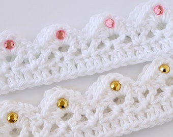 Weiß gehäkelte Baby Krone, Baby Prinzessin Krone, Baby Foto Prop, Gender Reveal, Baby Stirnband, neue Mutter Geschenk, Baby-Dusche-Geschenk, Prinz Krone