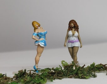 Female Miniatures. Diorama figurines. light skin model. 1 64 scale women figurines.  Sexy women miniature 3/16 th . S scale miniature girls