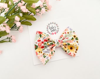 Bright Floral Classic Pinch Hairbow