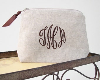 Monogrammed Cosmetic Bag / Personalized Small Makeup Bag / Personalized Bridesmaid Gift /Personalized Gift for Her/ Makeup Bag with Initials