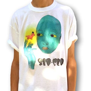 Alien Shirt Indie T Shirt 90s Grunge Tee Aesthetic | Etsy