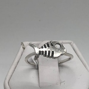Fish Skeleton, 10 SS Small Castings for Silversmithing Projects, they will make your designs unique, collectable, easy to sell.