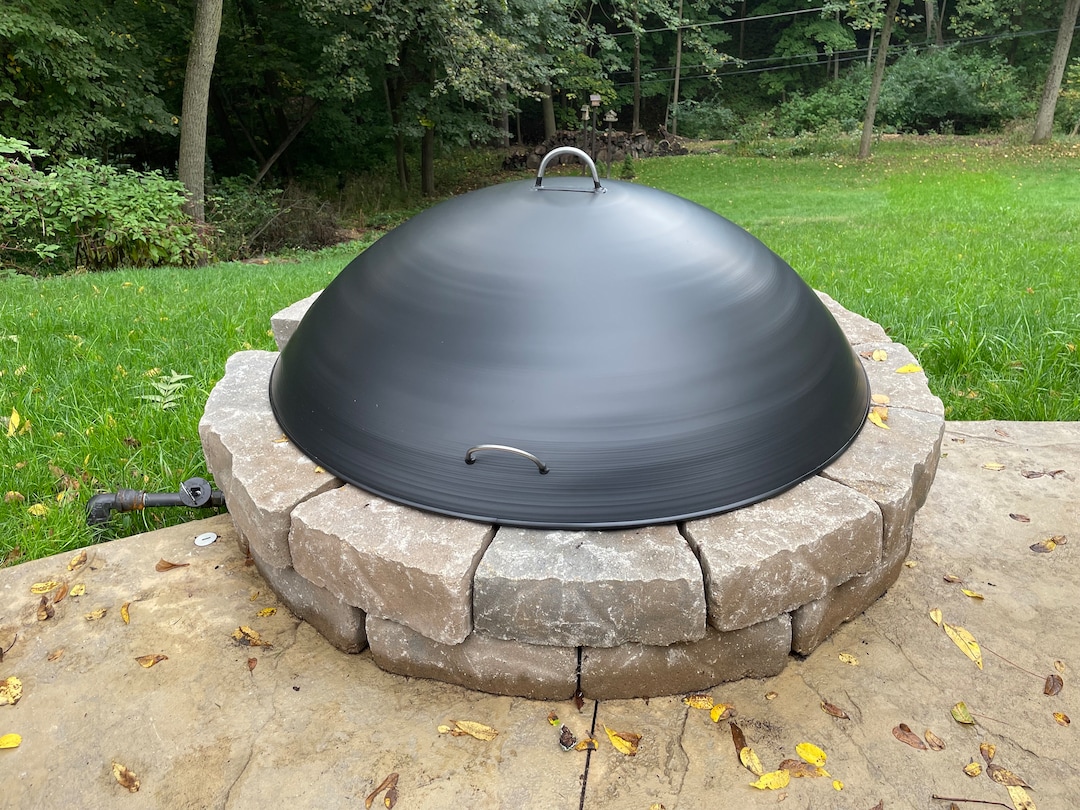 22" Firepit Lid Round For Inside Up To 20" Gas Fire Pit Lid For Outdoor Fireplace Cover Lid Steel Fire Pit Metal Cover W/ 2 Wooden Handles & Heat Resistant