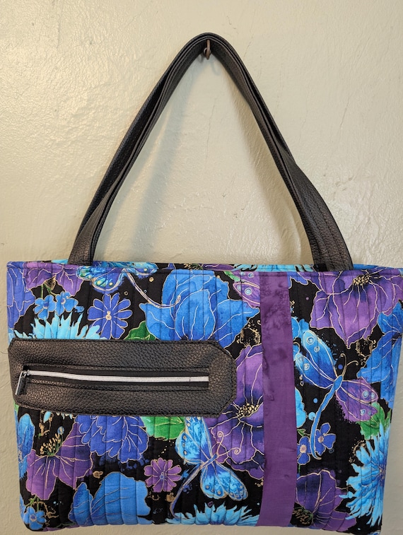 Quilted Floral Dragonfly Bag: Batik Accent & Faux Leather Handles