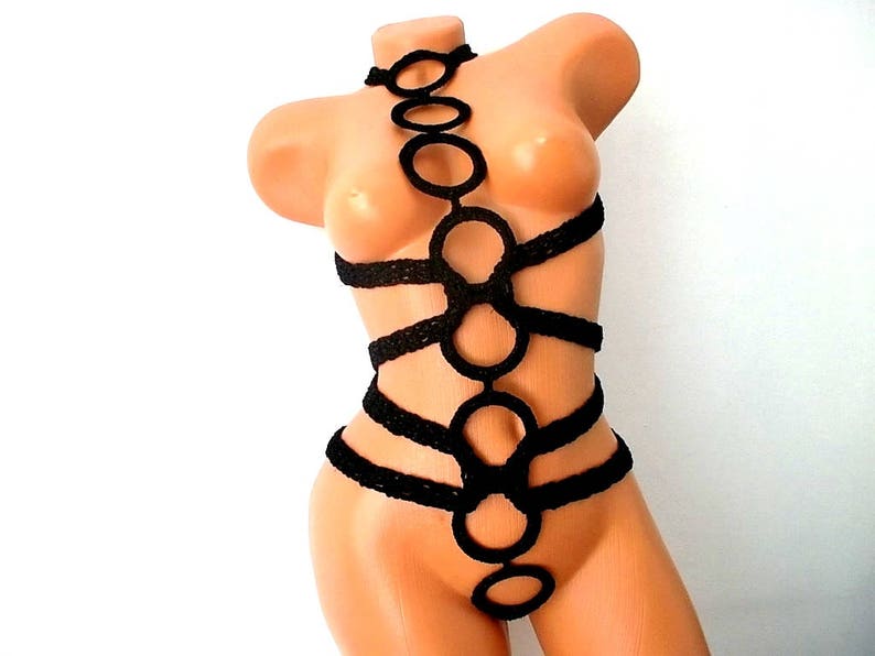 Schwuler Miniarsch Bikini Bdsm