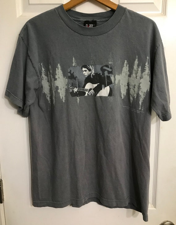 kurt cobain t shirt
