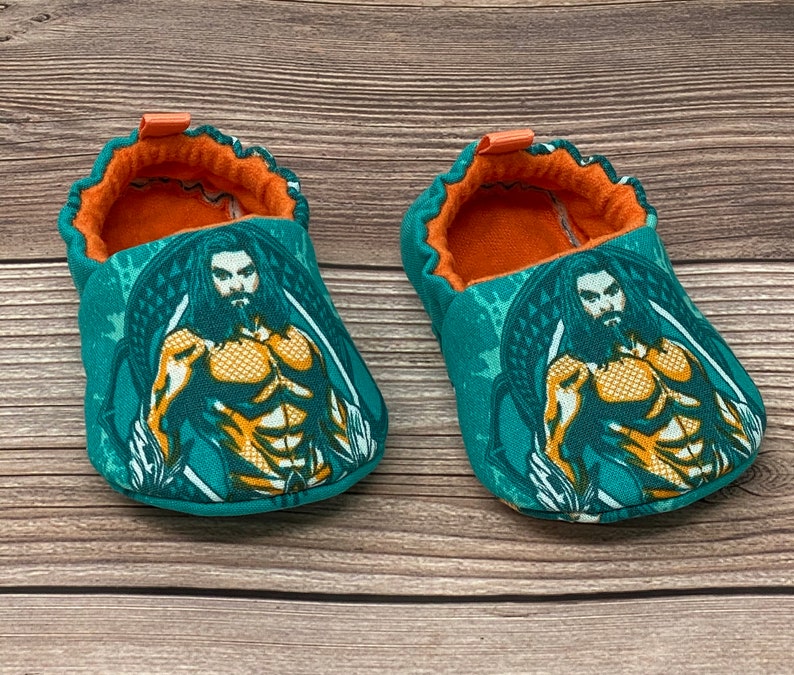 aquaman converse shoes