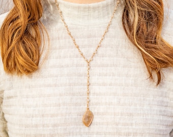White Jade and 14K Gold Filled Wire Lariat Necklace, Rosary Style Chain Necklace, Stone Wire Wrapped, Stone Beaded Choker, Druzy Stone
