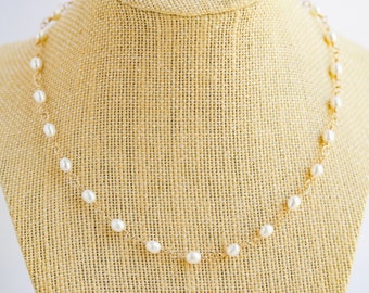 Oval Freshwater Pearls and 14K Gold Filled Wire Necklace, Pearl Rosary Style Chain Necklace, Bridesmaid Gift, Wedding Necklace, Wedding Gift