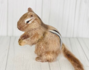 本物そっくりなシマリスのかぎ針編みパターン：あみぐるみおもちゃ