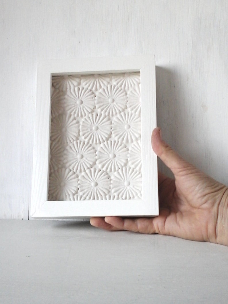 Ceramic wall art, white flower wall sculpture, embossed daisy texture, minimalist decor, housewarming gift image 2