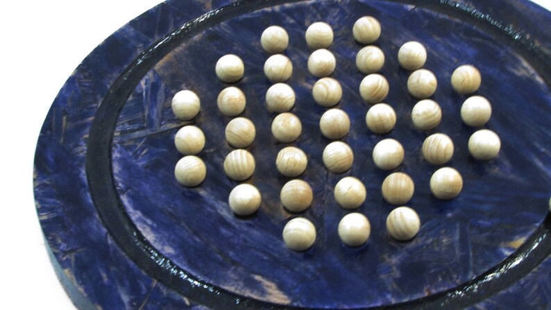 Solitaire blue reconstituted stained wooden board game