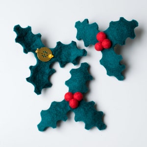 Holly Brooch. image 4