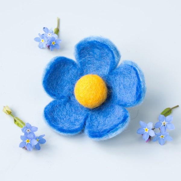 Felt Forget-Me-Not Brooch - Handmade wet felted merino wool flower brooch. Blue forget me not flower jewellery.