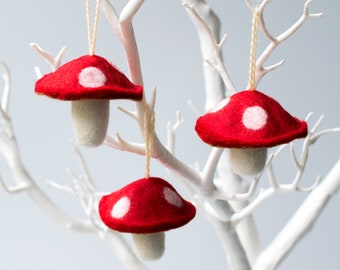 Felt fairy mushroom set. Three autumnal woodland hanging fairy mushroom decorations. Red and white toadstool mushroom Christmas ornament.